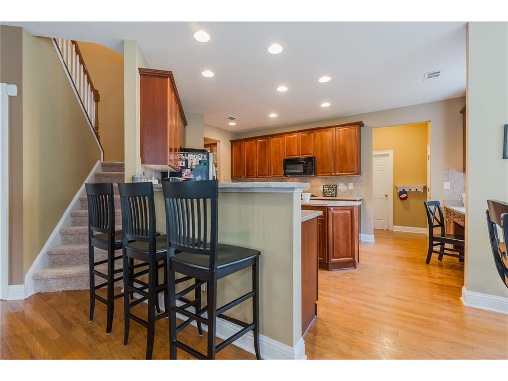 215 Foxthorne Way, Alpharetta, GA 30005