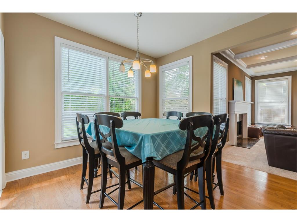 215 Foxthorne Way, Alpharetta, GA 30005