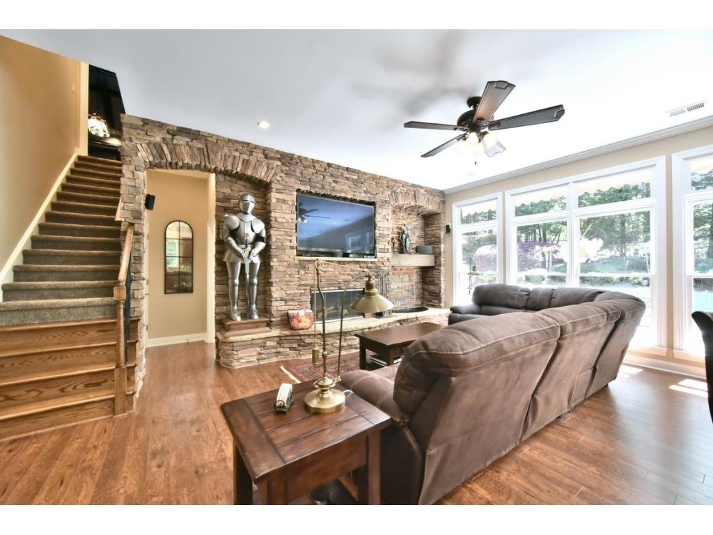 1065 Beacon Hill Crossing, Alpharetta, GA 30005