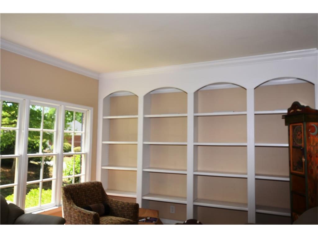 1110 Longpointe Pass, Alpharetta, GA 30005