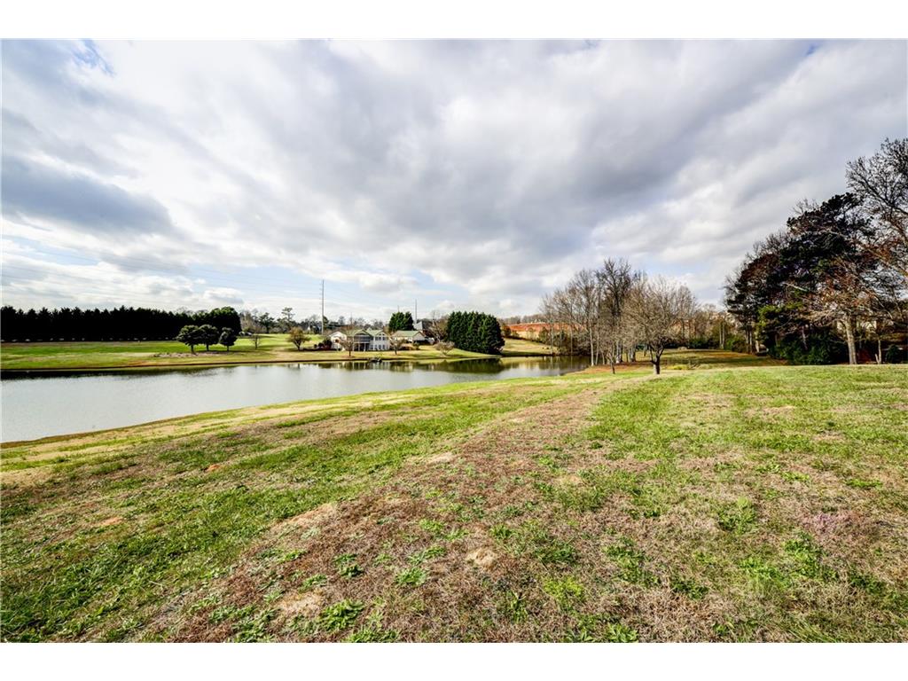 882 Auburn Road, Dacula, GA 30019