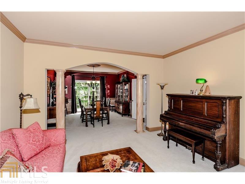 5755 Lake Heights Cir, Johns Creek, GA 30022