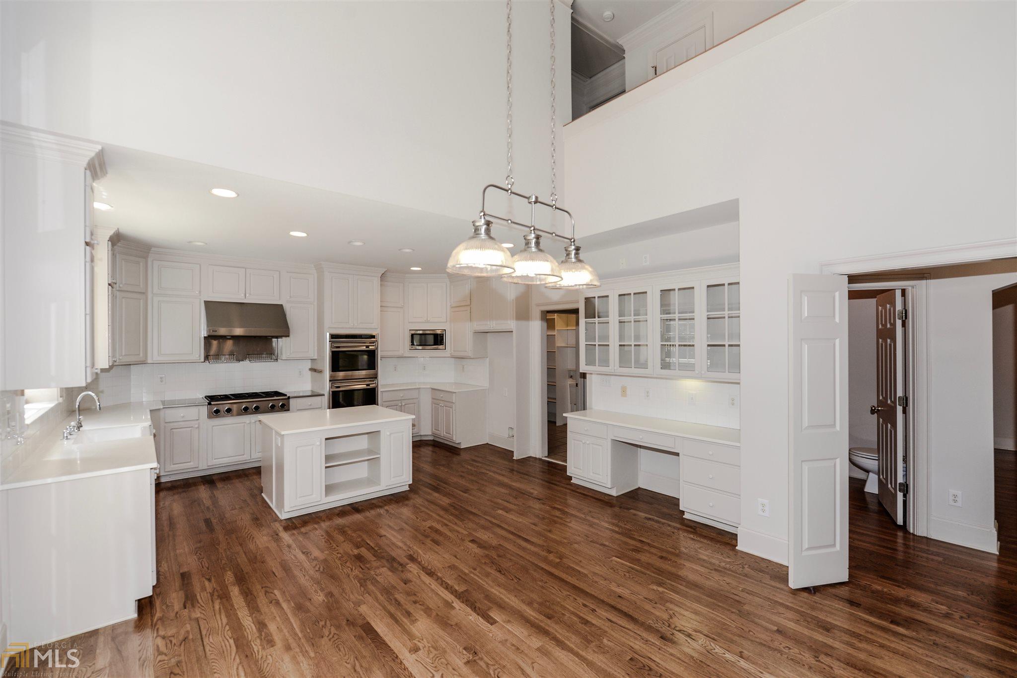 615 St Regis Ln, Alpharetta, GA 30022