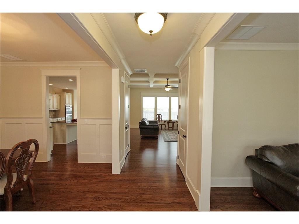 9949 INNISFREE Drive, Alpharetta, GA 30022