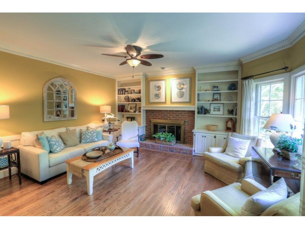 215 Dapplegate Way, Johns Creek, GA 30022