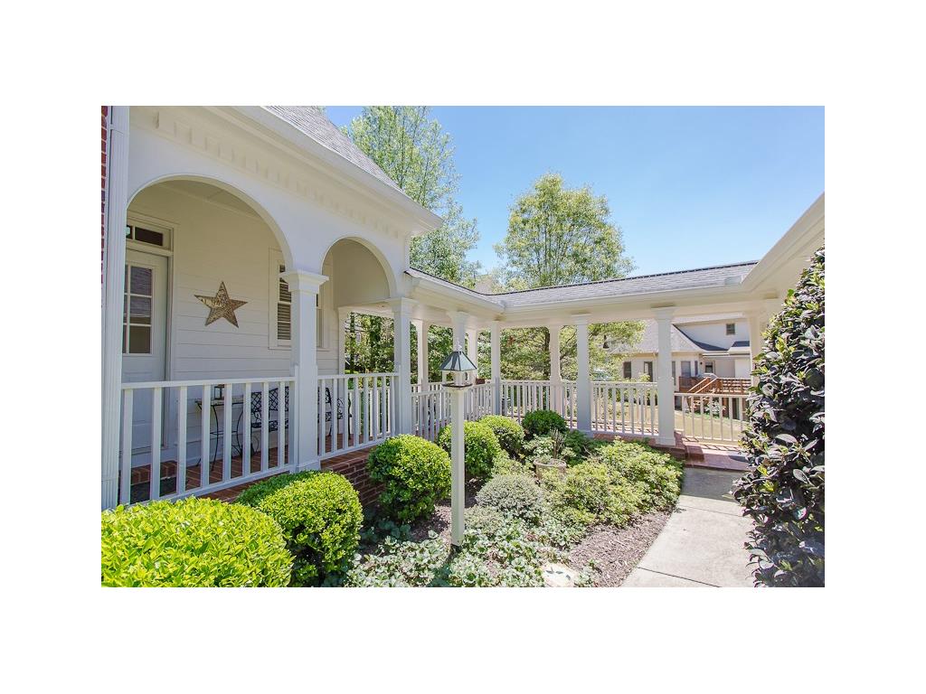 9685 Nesbit Lakes Drive, Alpharetta, GA 30022