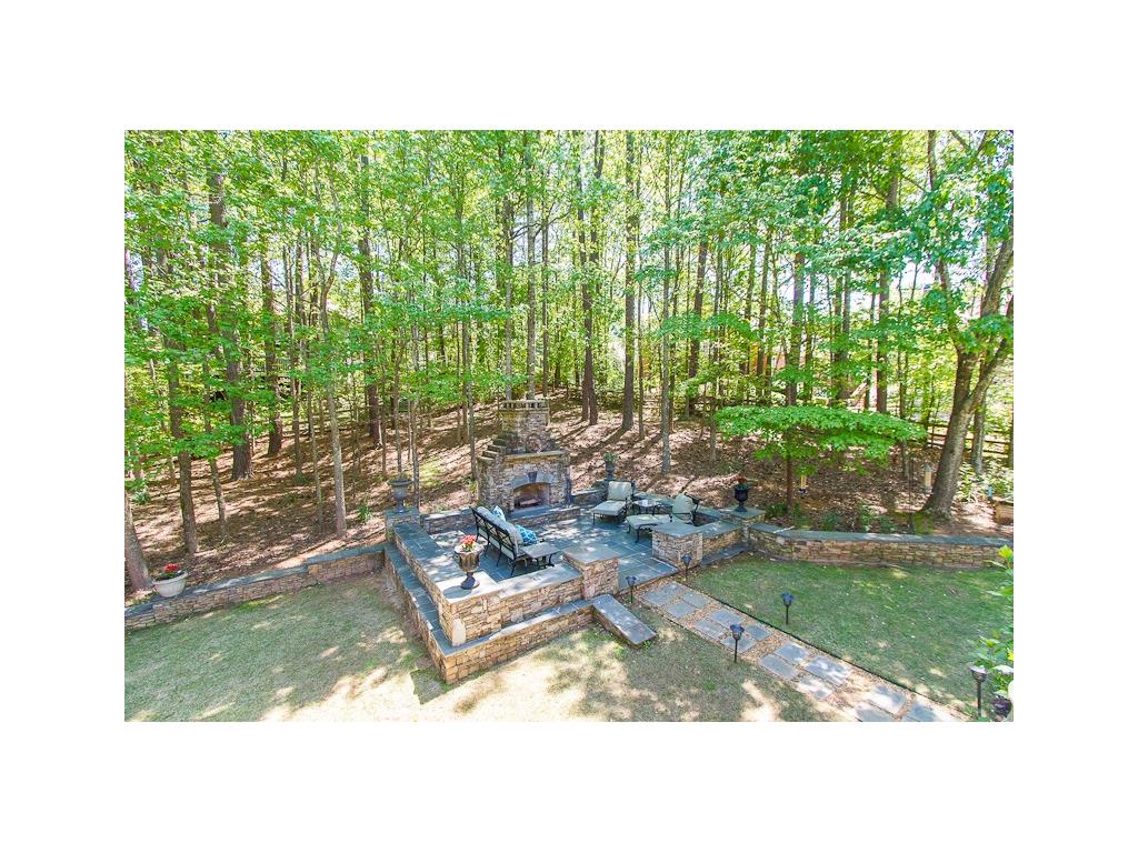9685 Nesbit Lakes Drive, Alpharetta, GA 30022