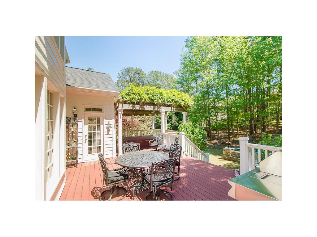 9685 Nesbit Lakes Drive, Alpharetta, GA 30022