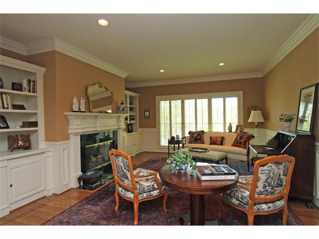 9965 Farmbrook Lane, Alpharetta, GA 30022
