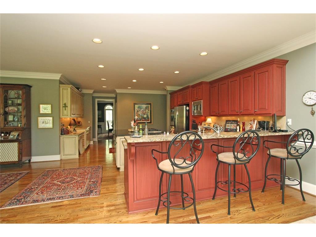 9965 Farmbrook Lane, Alpharetta, GA 30022