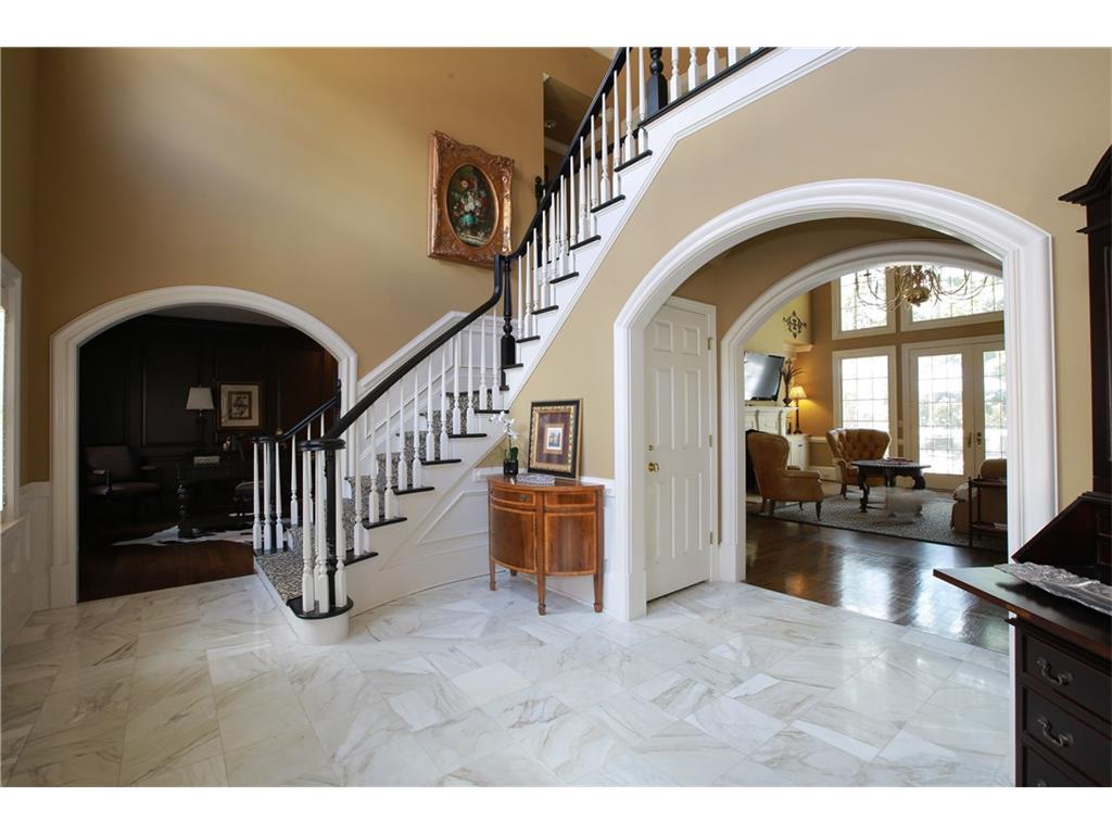 9280 Chandler Bluff, Alpharetta, GA 30022