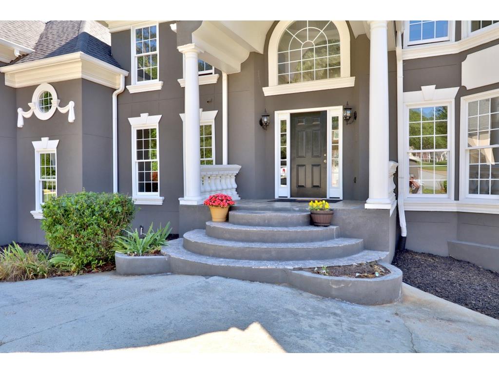 910 Woodward Park Drive, Suwanee, GA 30024