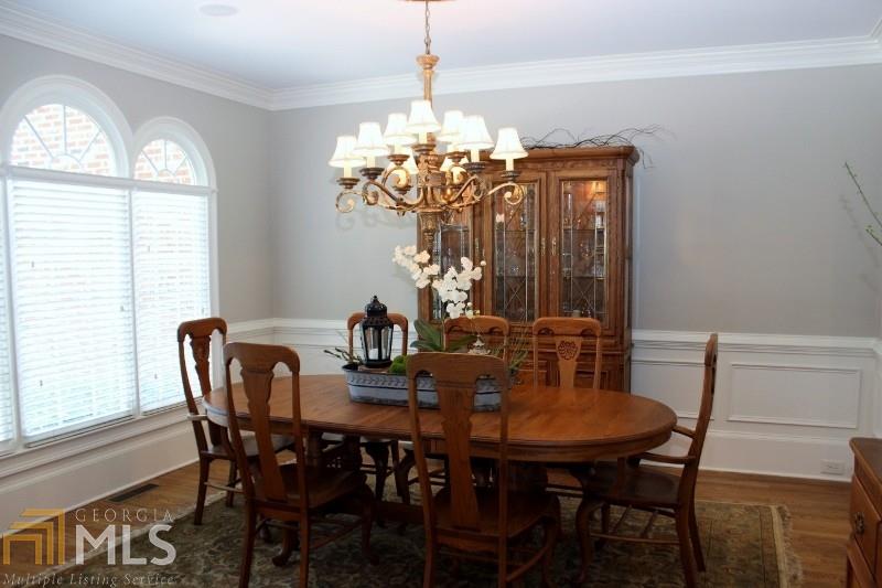 271 Prestbury Ct, Suwanee, GA 30024