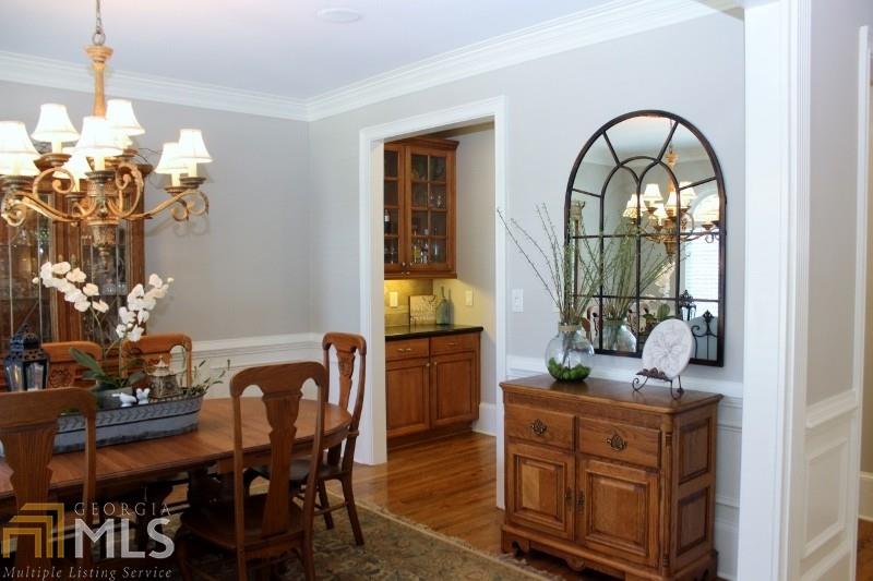 271 Prestbury Ct, Suwanee, GA 30024