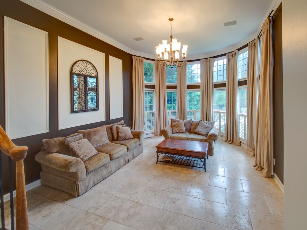 6425 Club Valley Court, Suwanee, GA 30024