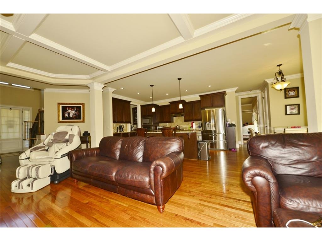 3304 Willow Glen Trail, Suwanee, GA 30024