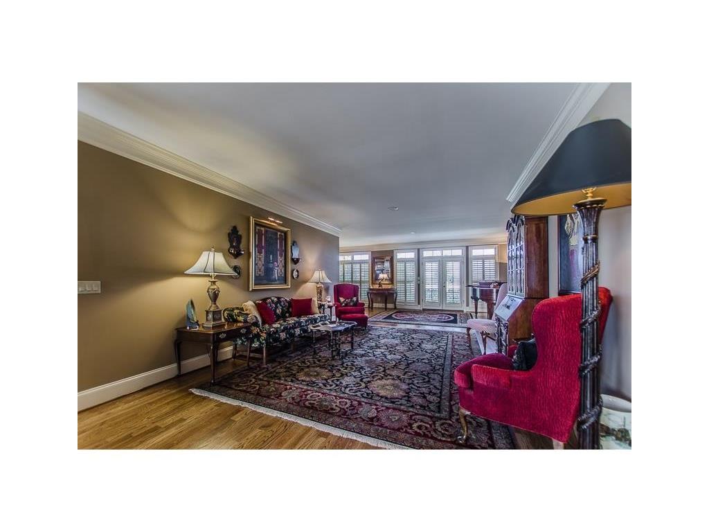5533 Brendlynn Drive, Suwanee, GA 30024
