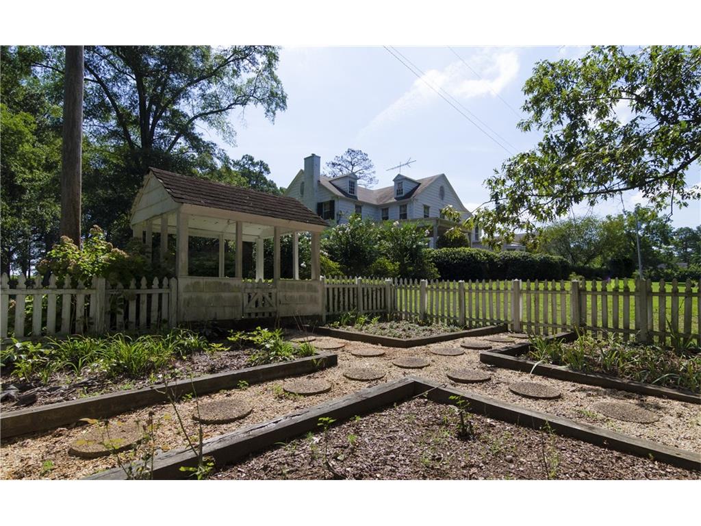 1504 Alcovy Trestle Road, Social Circle, GA 30025