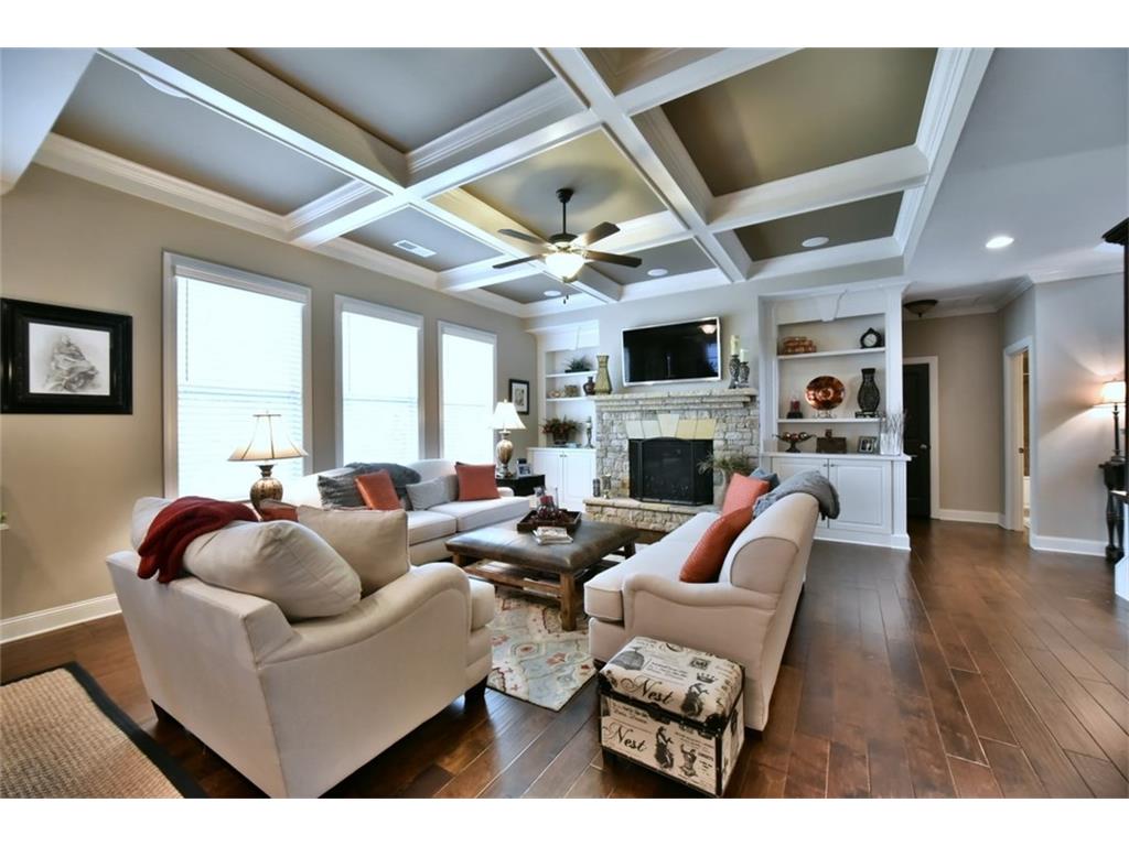 3760 Williams Point Drive, Cumming, GA 30028