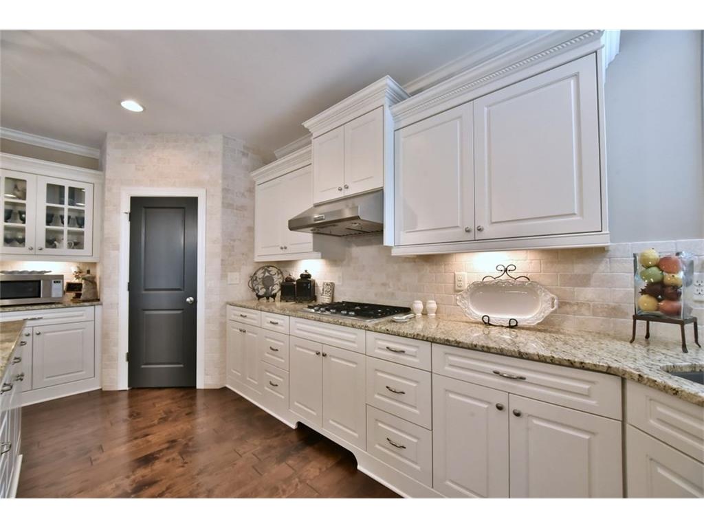 3760 Williams Point Drive, Cumming, GA 30028