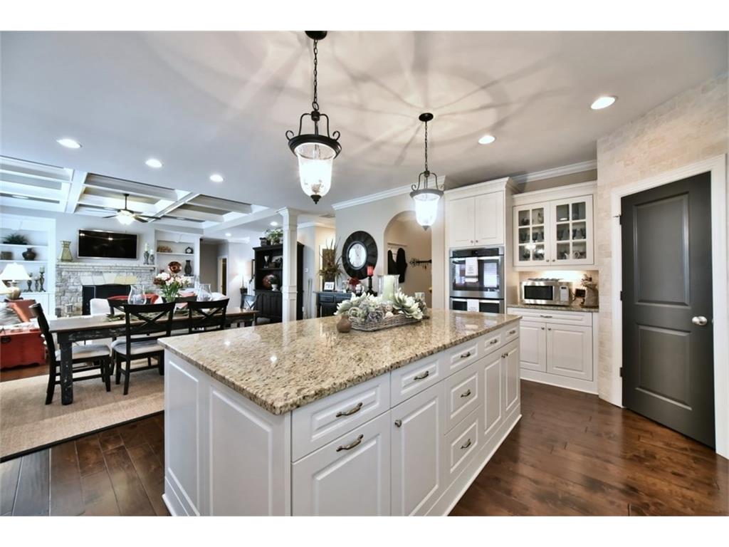 3760 Williams Point Drive, Cumming, GA 30028