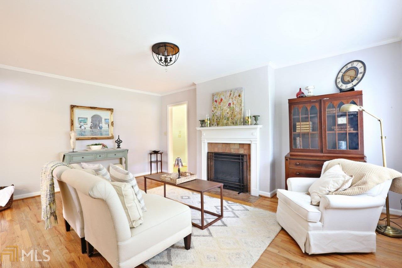 123 Shadowmoor Dr, Decatur, GA 30030