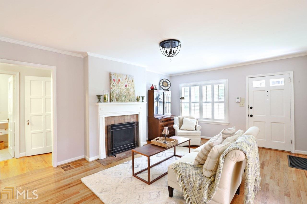 123 Shadowmoor Dr, Decatur, GA 30030