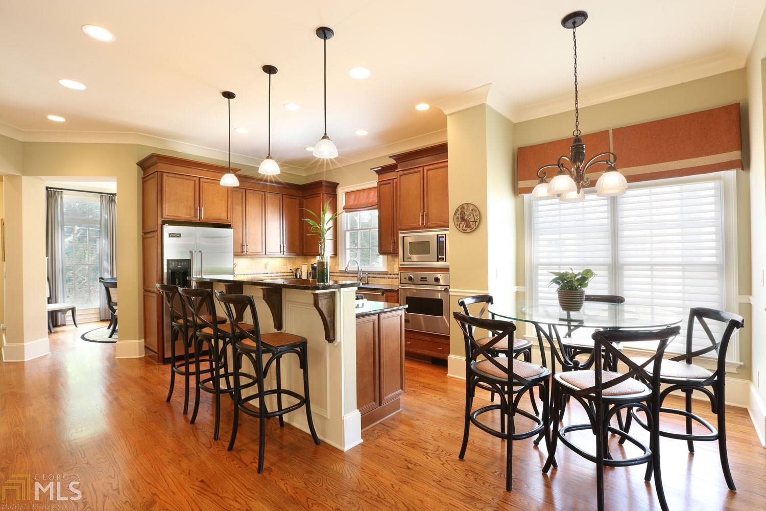 3 Candler Grove Ct, Decatur, GA 30030