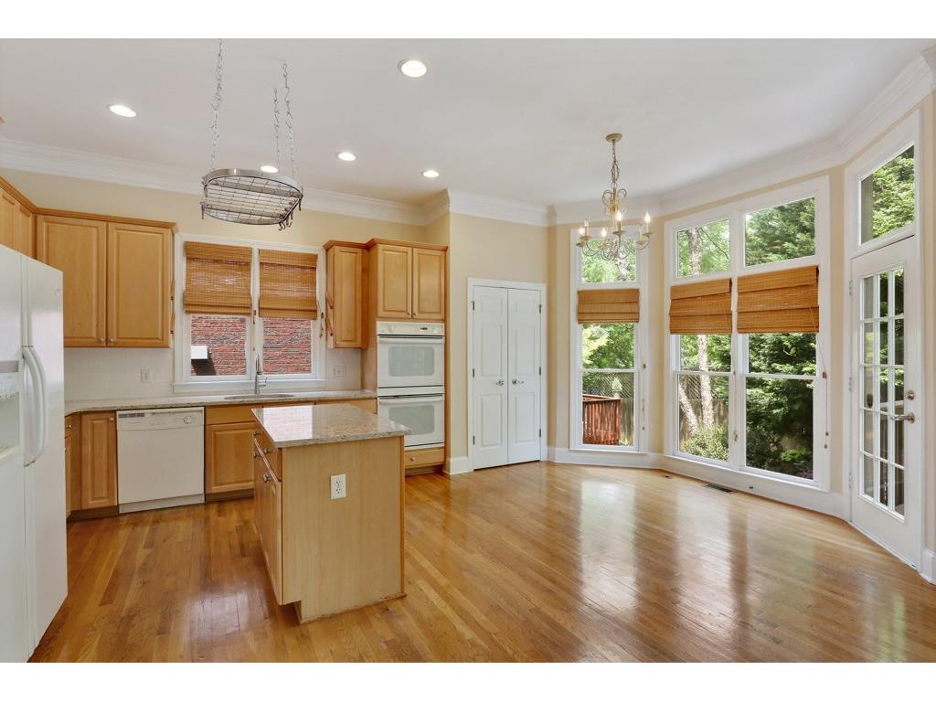 2468 Manor Walk, Decatur, GA 30030