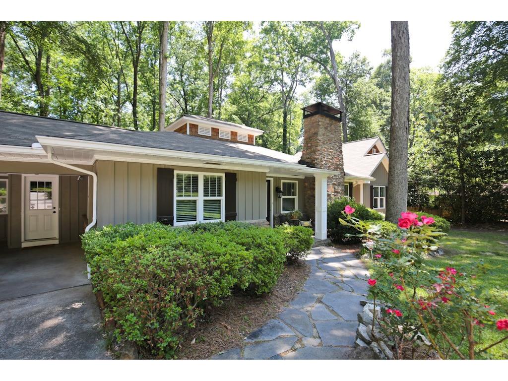 2166 Azalea Circle, Decatur, GA 30033