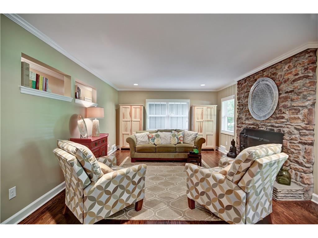 2166 Azalea Circle, Decatur, GA 30033