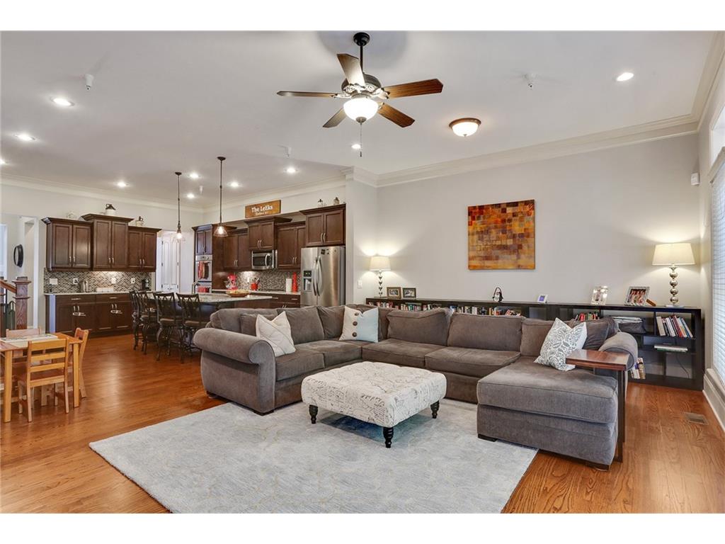 1935 Ridgemont Lane, Decatur, GA 30033