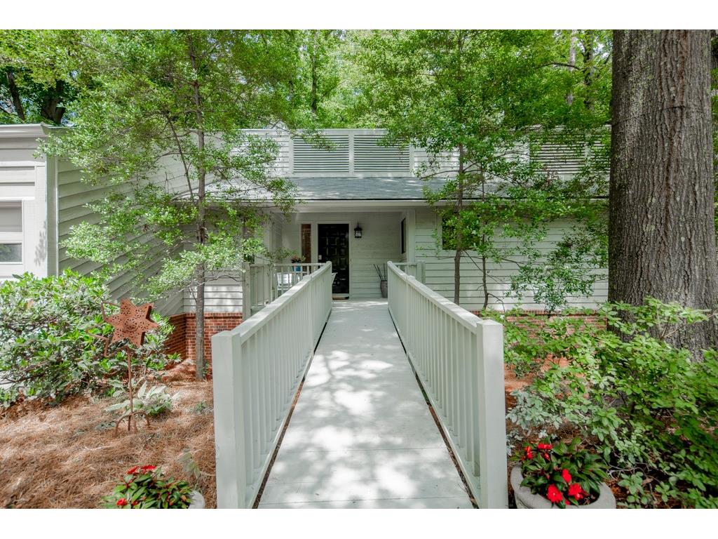 2490 Williamswood Court, Decatur, GA 30033