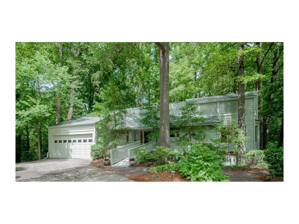 2490 Williamswood Court, Decatur, GA 30033