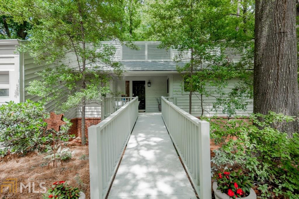 2490 Williamswood Ct, Decatur, GA 30033