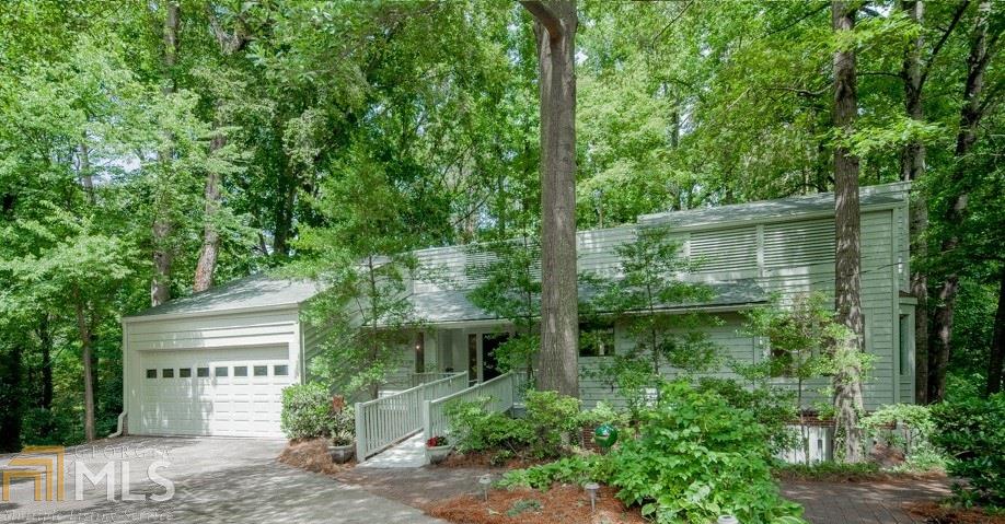 2490 Williamswood Ct, Decatur, GA 30033