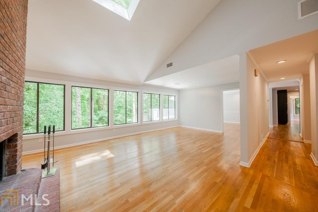2490 Williamswood Ct, Decatur, GA 30033