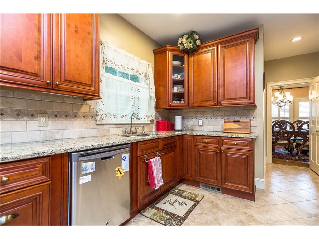 27 Downshire Circle, Decatur, GA 30033