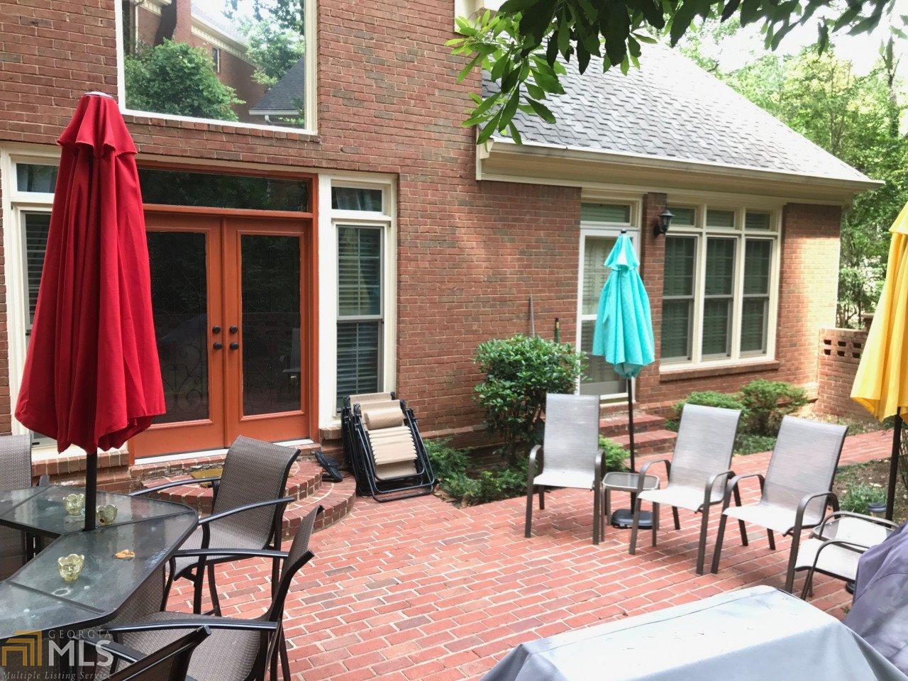 27 Downshire Cir, Decatur, GA 30033