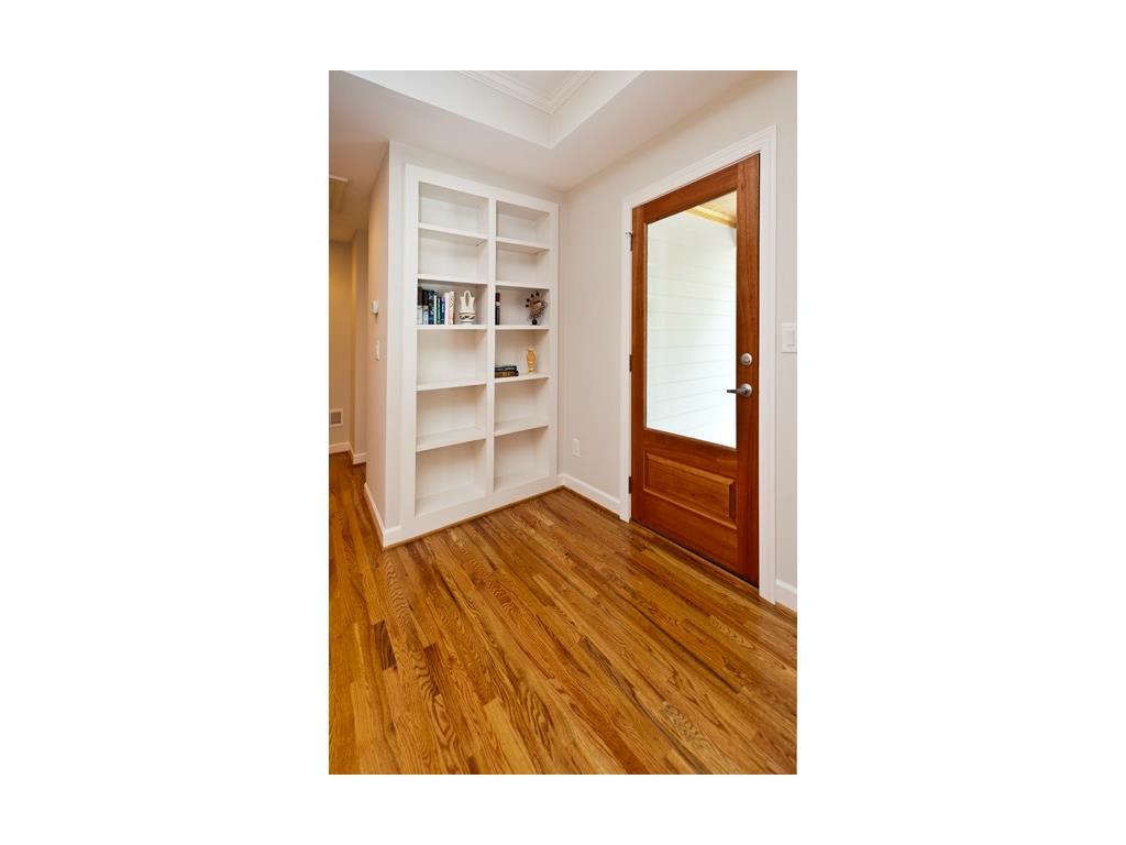 700 Sunnybrook Drive, Decatur, GA 30033