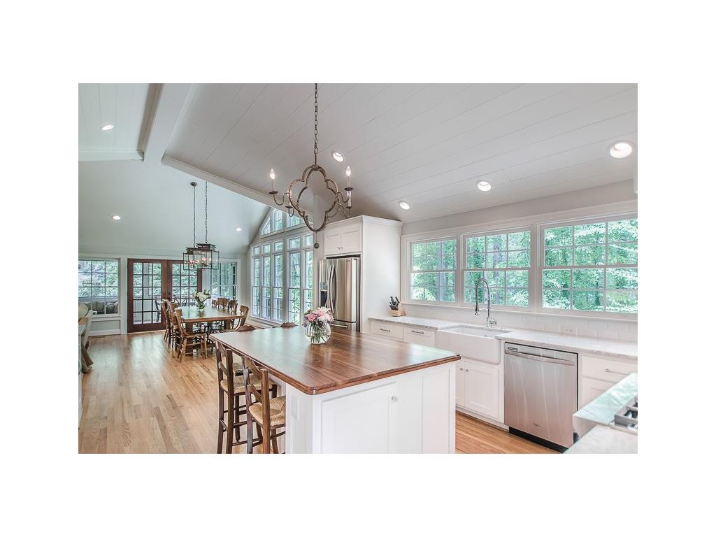 2284 Fairoaks Road, Decatur, GA 30033