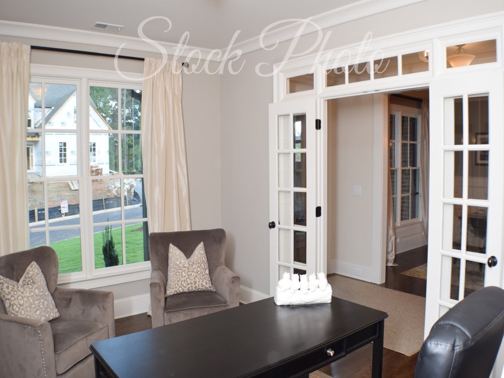 2787 Oak Glen Manor Road, Decatur, GA 30033