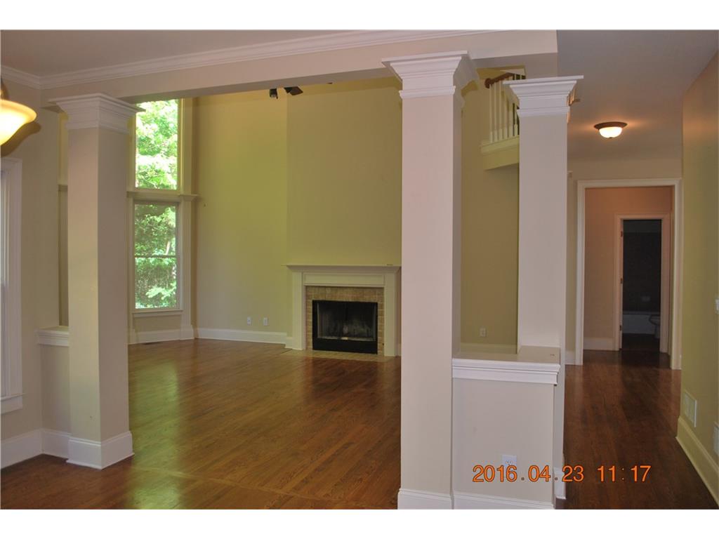 1315 CRESTHAVEN Lane NW, Lawrenceville, GA 30043