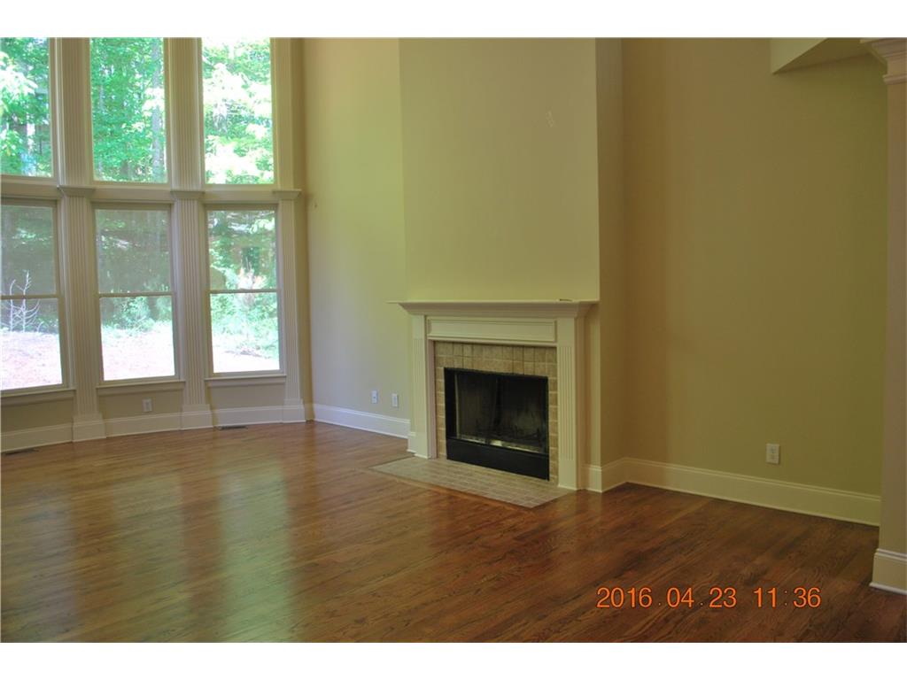1315 CRESTHAVEN Lane NW, Lawrenceville, GA 30043