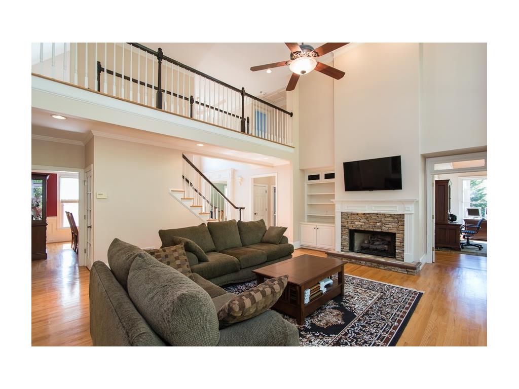 1674 Kingsley Circle, Lawrenceville, GA 30043