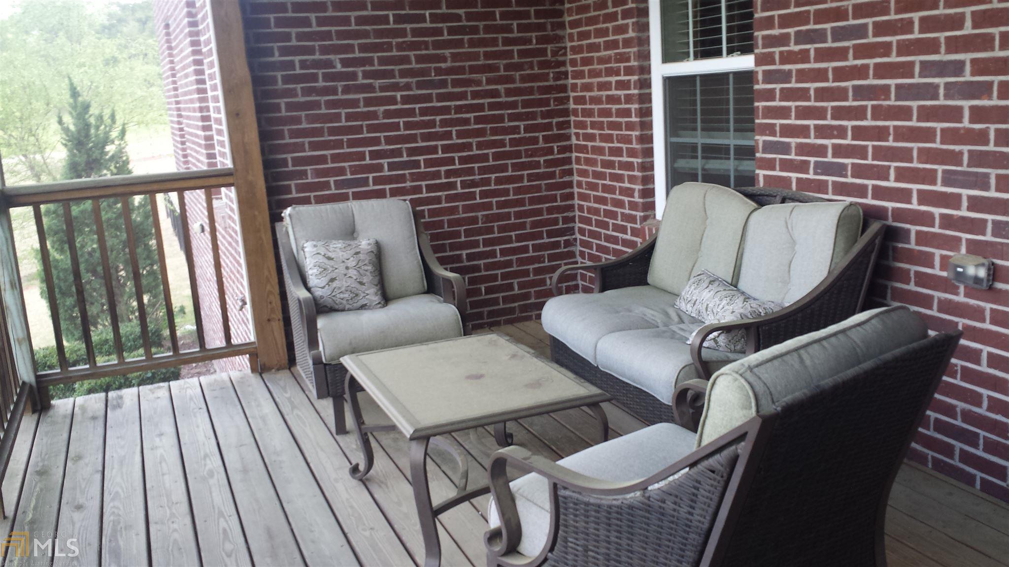 810 Kennedy Ct, Loganville, GA 30052