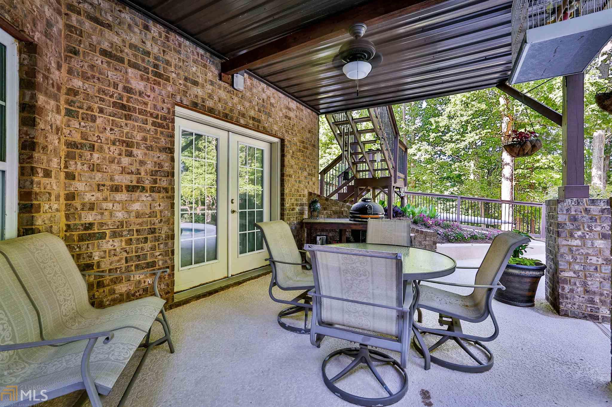 1021 Country Ln, Loganville, GA 30052