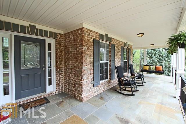 90 Mountain Crest Dr, Oxford, GA 30054