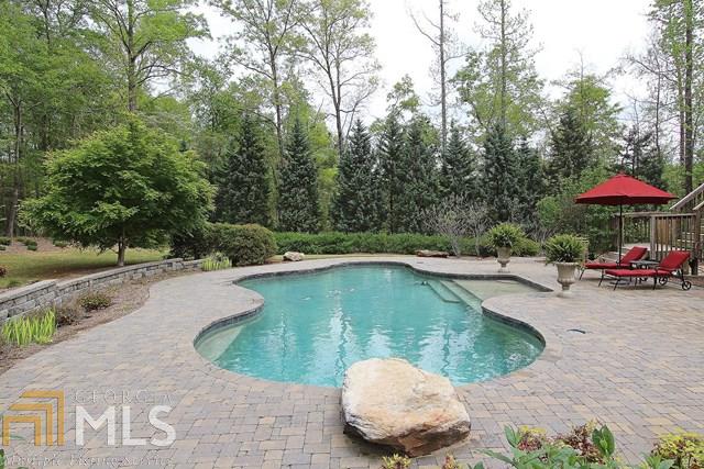 90 Mountain Crest Dr, Oxford, GA 30054
