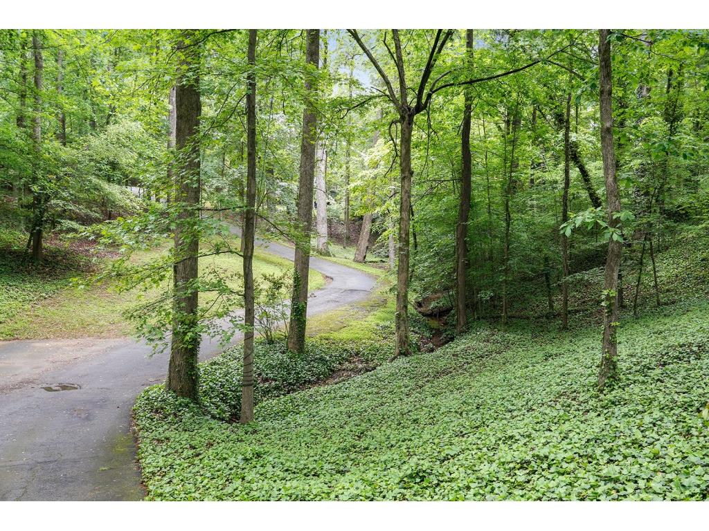 601 Saint Annes Road NW, Marietta, GA 30064
